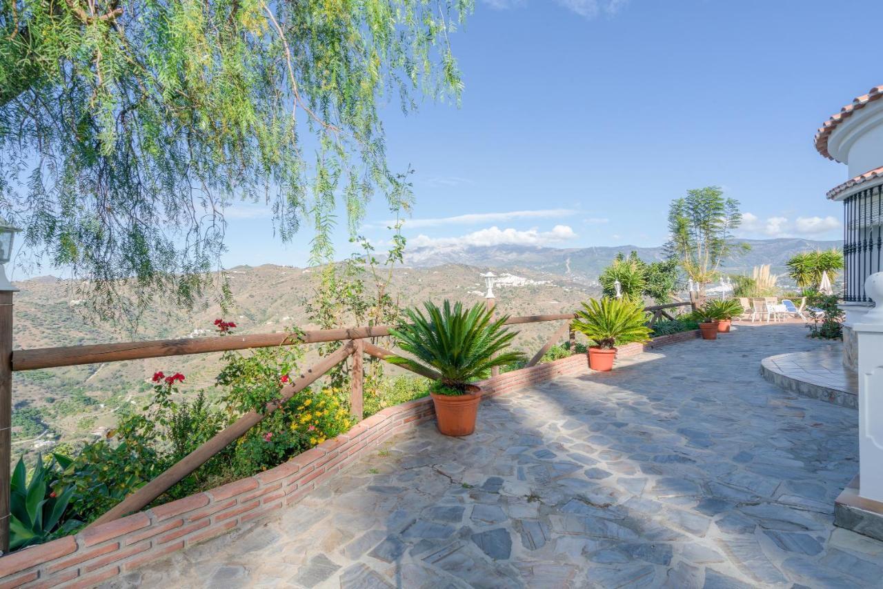 Cortijo La Rijana Villa Sayalonga Eksteriør billede